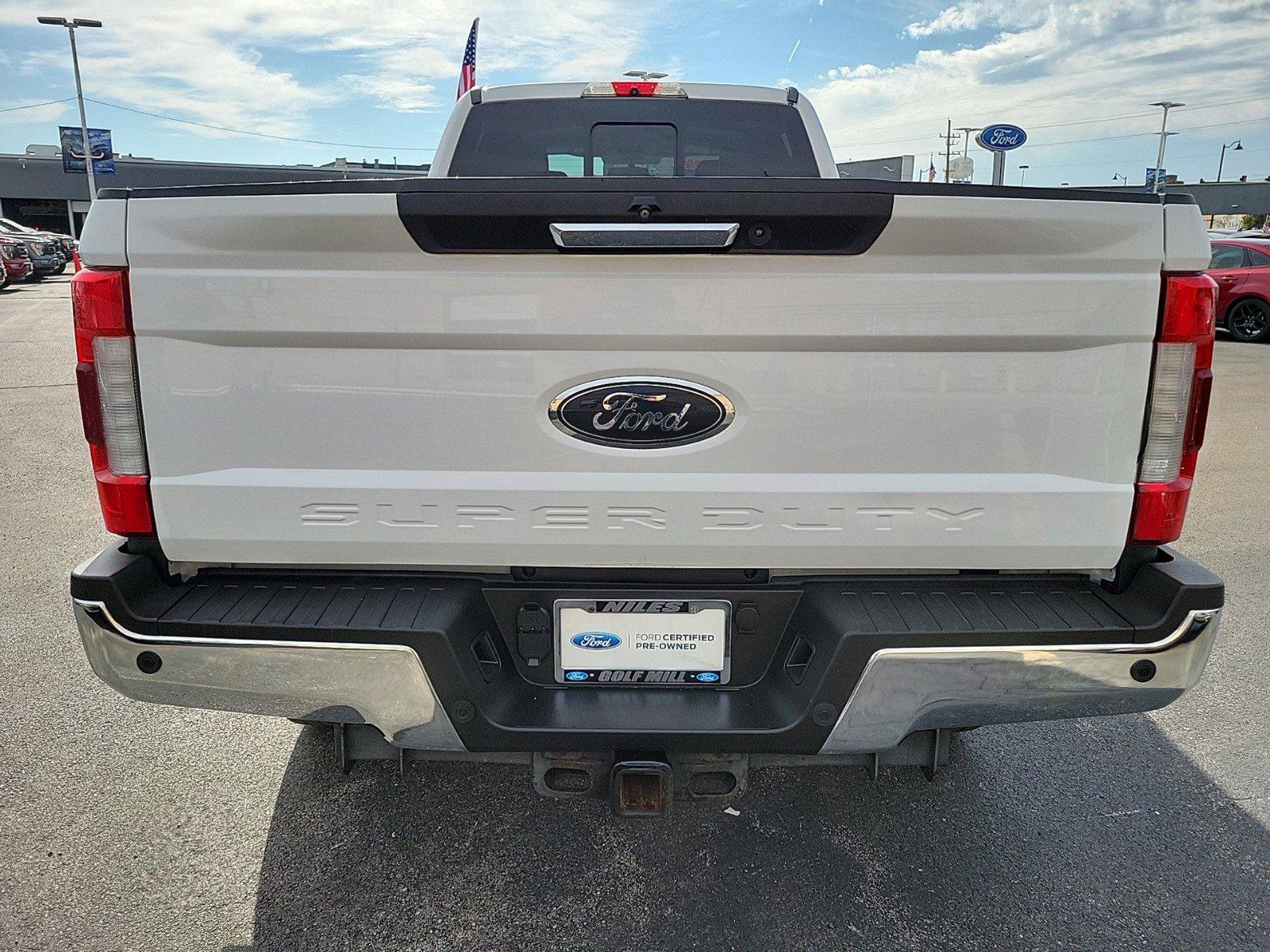 2018 Ford Super Duty F-350 SRW Vehicle Photo in Saint Charles, IL 60174