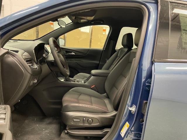 2024 Chevrolet Equinox Vehicle Photo in ROGERS, MN 55374-9422