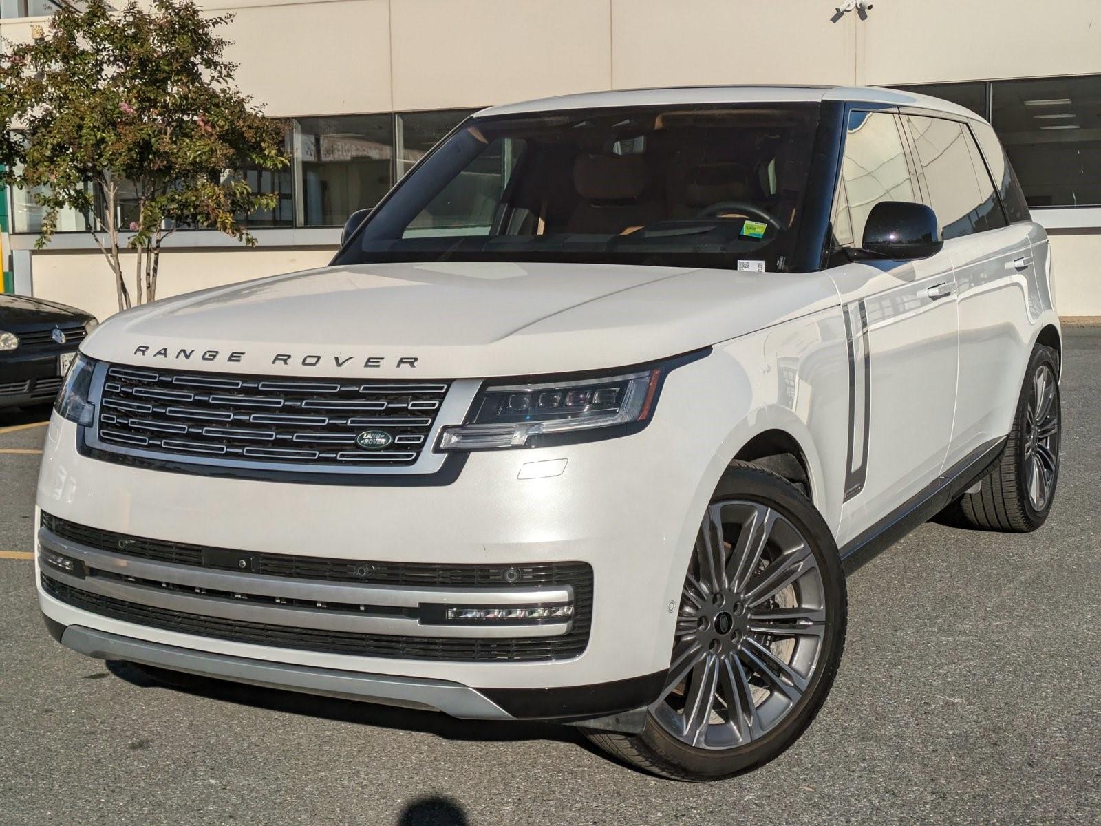 2023 Land Rover Range Rover Vehicle Photo in Bethesda, MD 20852