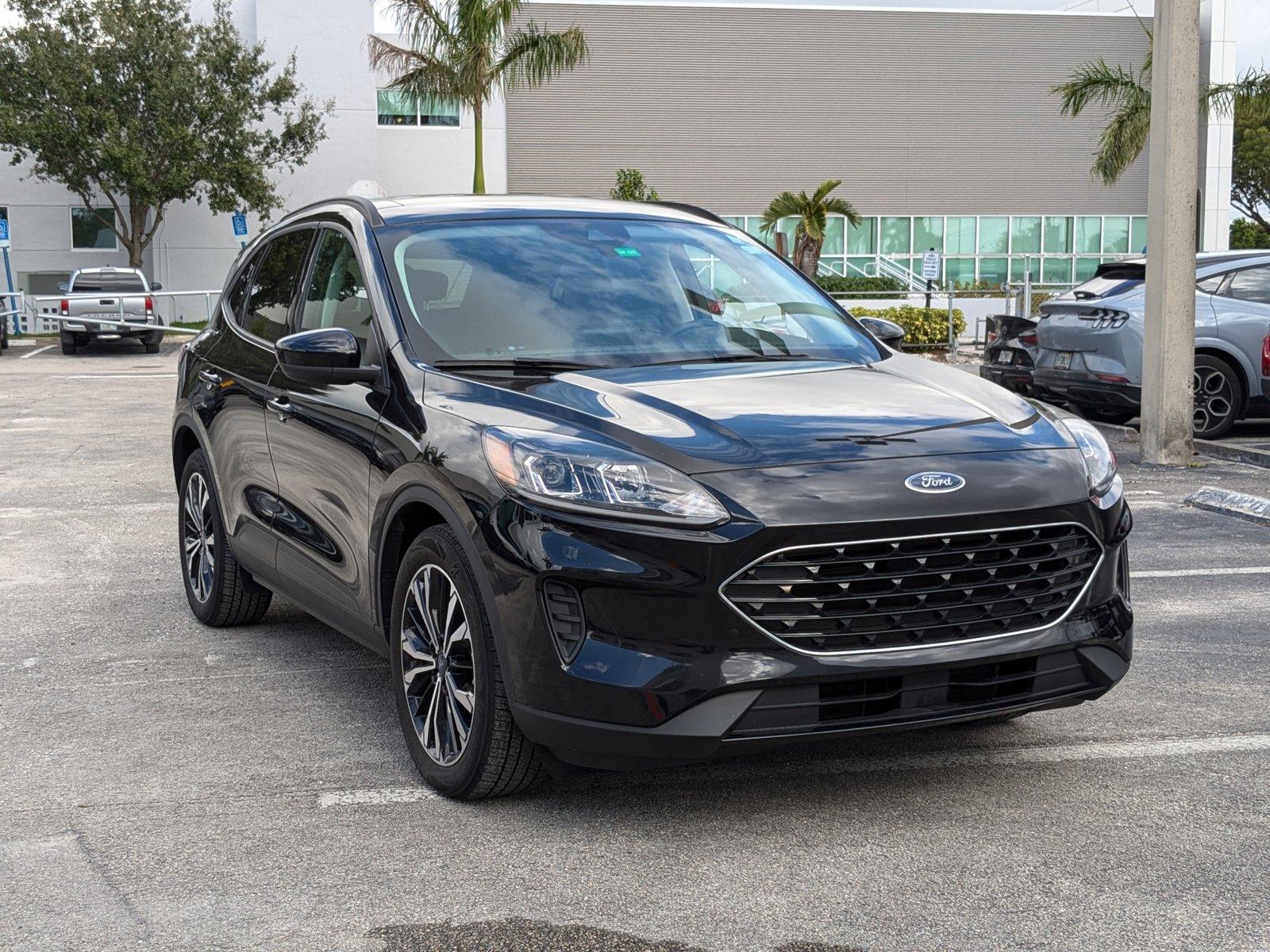 2021 Ford Escape Vehicle Photo in Miami, FL 33015