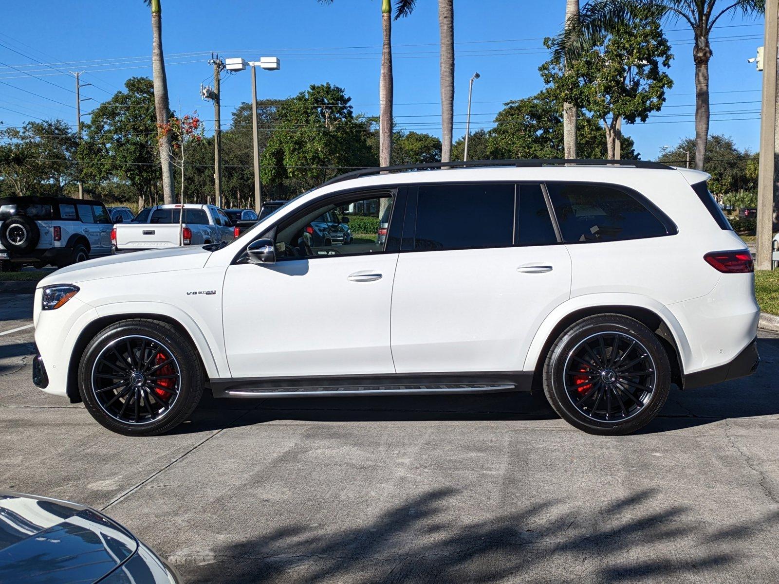 2024 Mercedes-Benz GLS Vehicle Photo in Coconut Creek, FL 33073