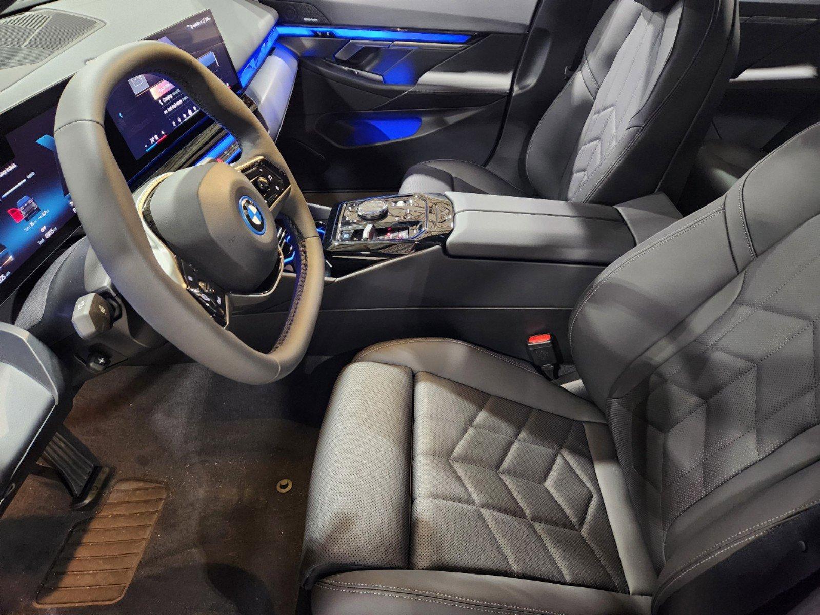 2024 BMW i5 Vehicle Photo in GRAPEVINE, TX 76051