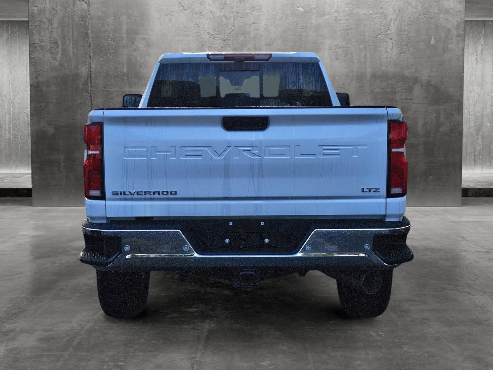 2024 Chevrolet Silverado 2500 HD Vehicle Photo in GREENACRES, FL 33463-3207