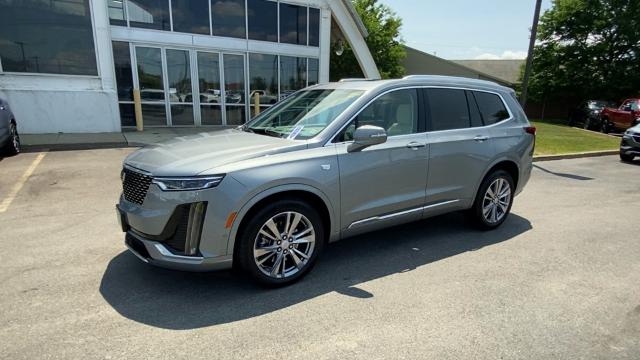 2024 Cadillac XT6 Vehicle Photo in WILLIAMSVILLE, NY 14221-2883