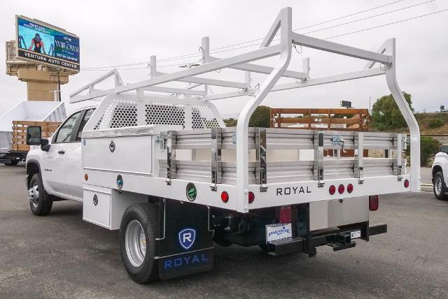 2024 Chevrolet Silverado 3500 HD CC Vehicle Photo in VENTURA, CA 93003-8585