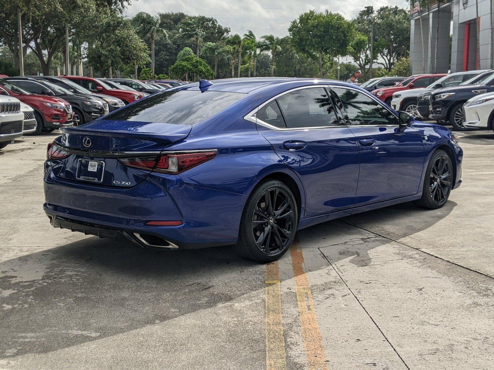 2022 Lexus ES 350 Vehicle Photo in Pembroke Pines , FL 33084