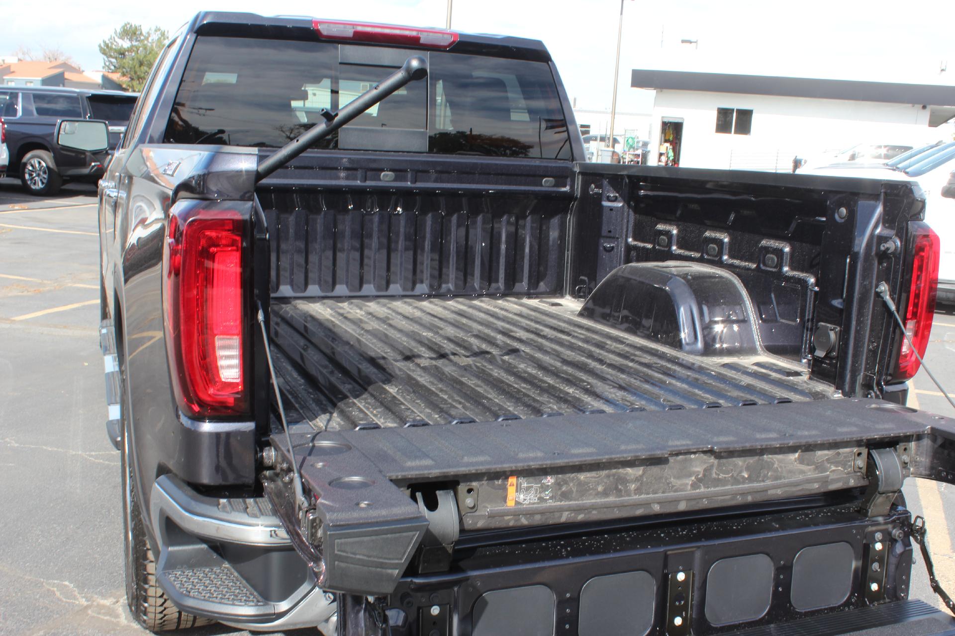 2025 GMC Sierra 1500 Vehicle Photo in AURORA, CO 80012-4011