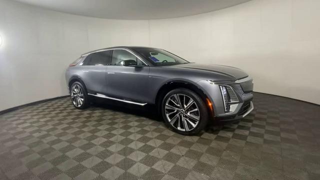 Used 2023 Cadillac LYRIQ Luxury with VIN 1GYKPMRK5PZ001810 for sale in Alliance, OH