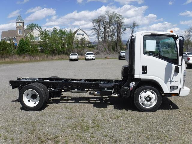 2024 Chevrolet Low Cab Forward 4500 Vehicle Photo in JASPER, GA 30143-8655