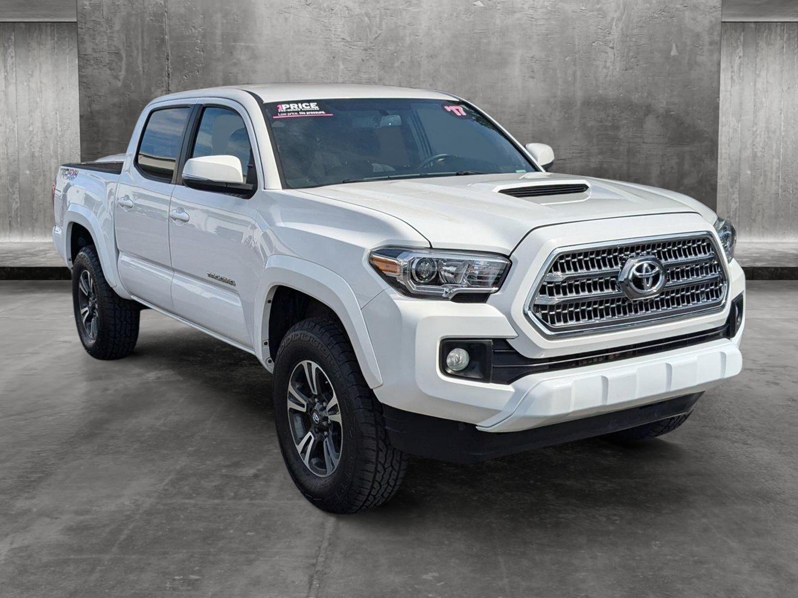 2017 Toyota Tacoma Vehicle Photo in Panama City, FL 32401