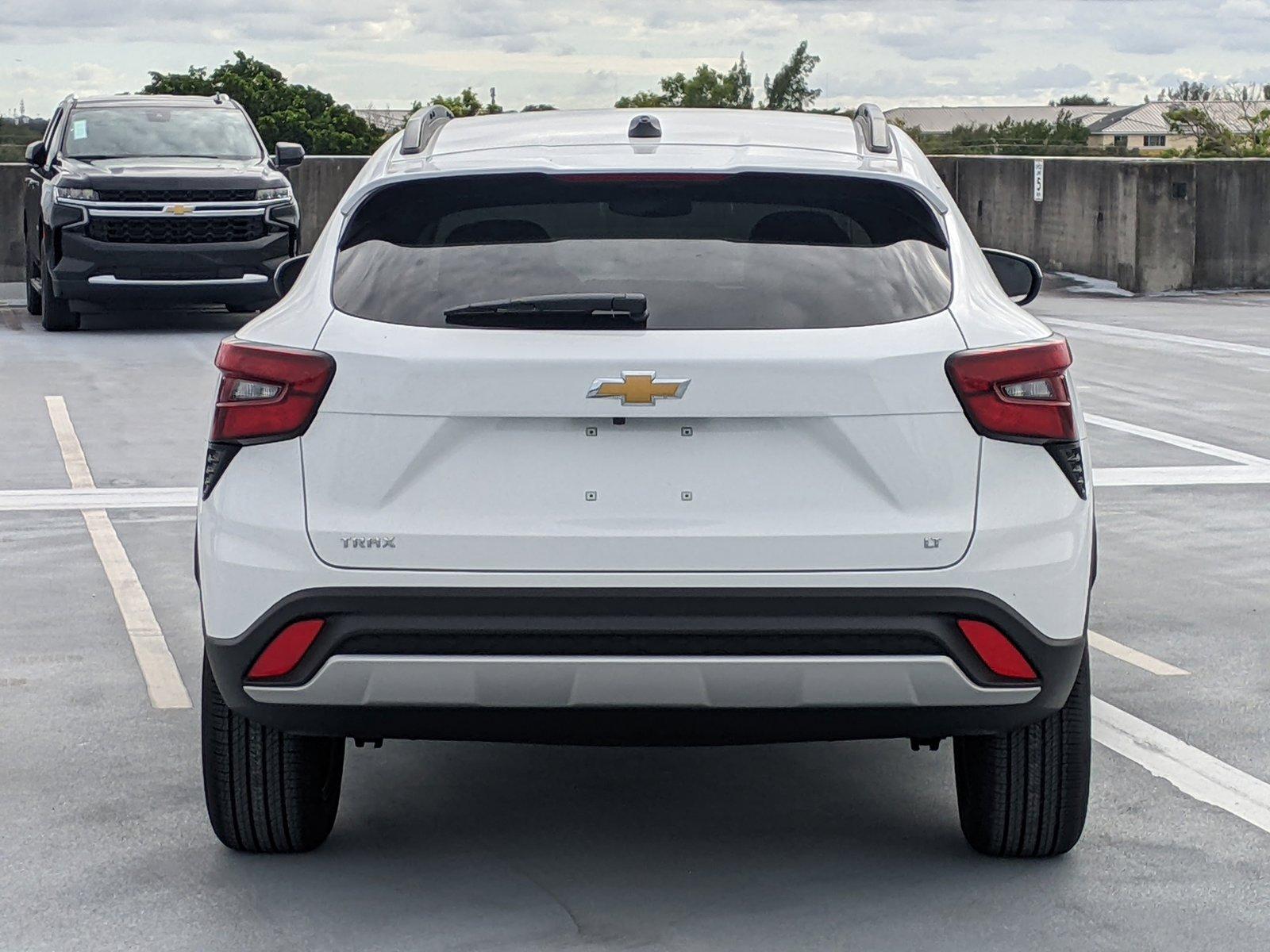 2025 Chevrolet Trax Vehicle Photo in PEMBROKE PINES, FL 33024-6534