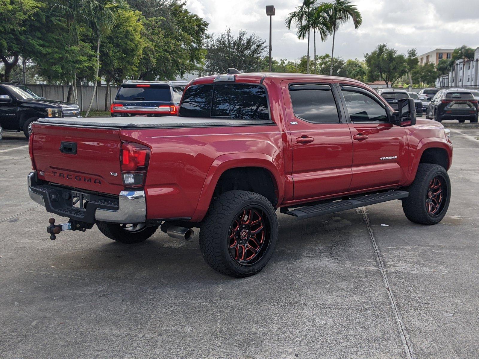 2021 Toyota Tacoma 2WD Vehicle Photo in PEMBROKE PINES, FL 33024-6534