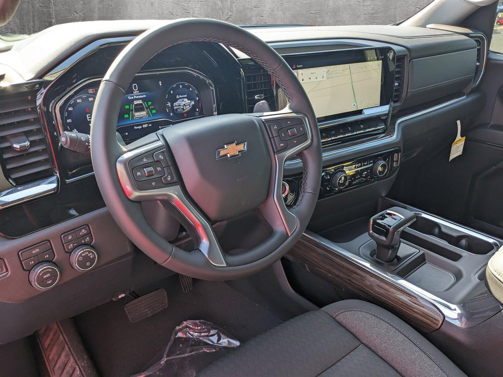 2024 Chevrolet Silverado 1500 Vehicle Photo in GREENACRES, FL 33463-3207