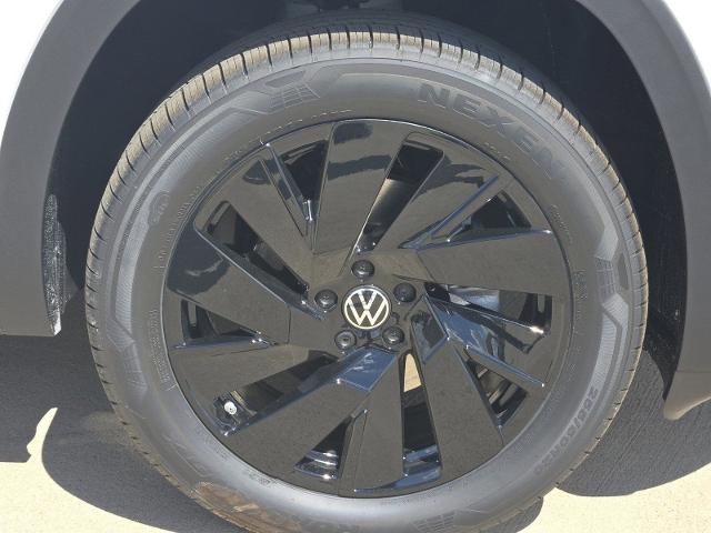 2024 Volkswagen Atlas Vehicle Photo in WEATHERFORD, TX 76087