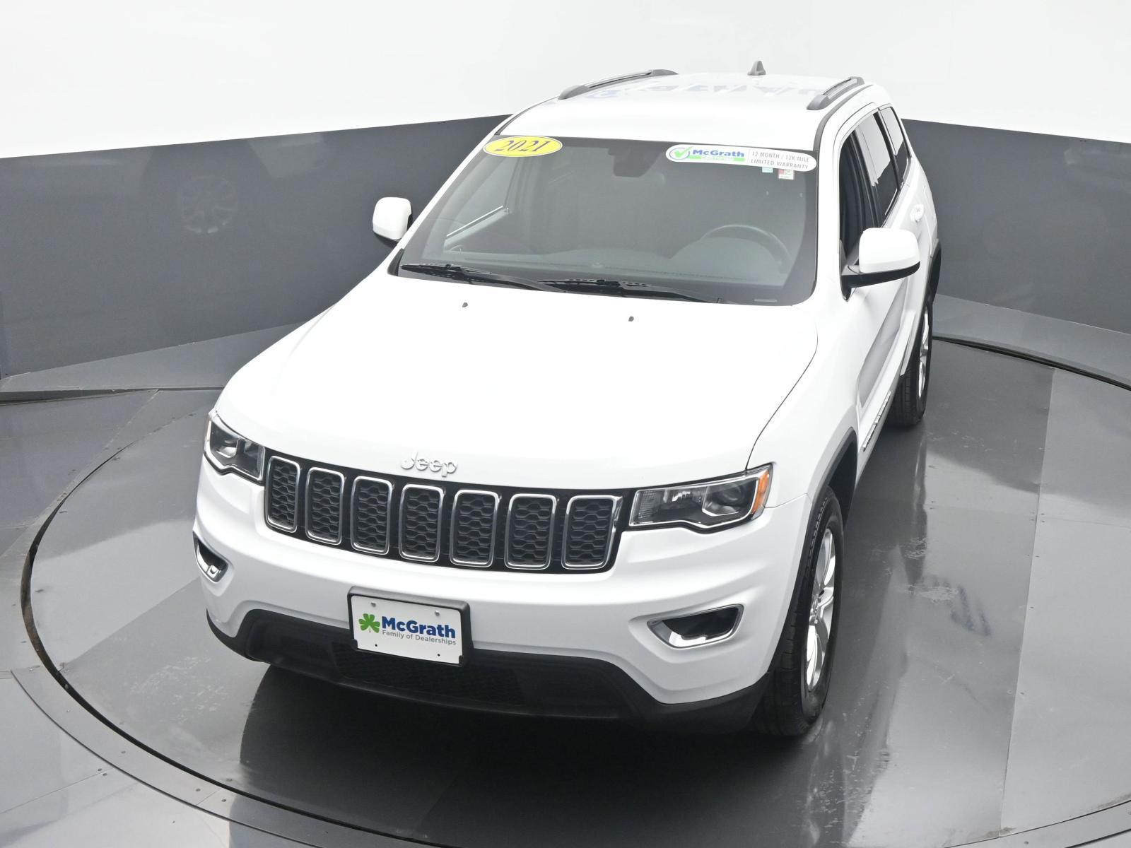 2021 Jeep Grand Cherokee Vehicle Photo in Marion, IA 52302