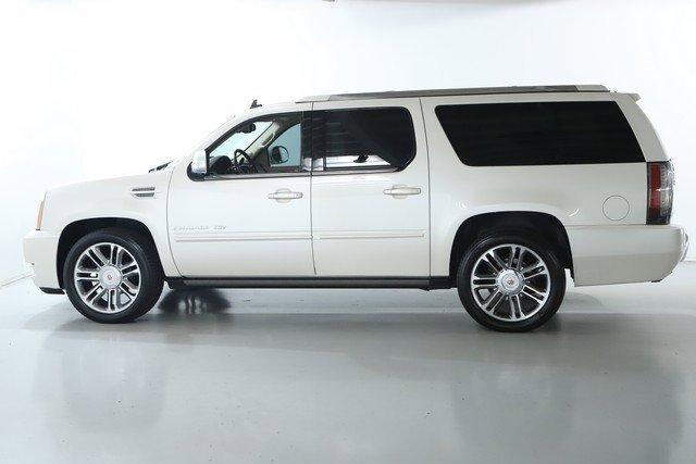 2012 Cadillac Escalade ESV Vehicle Photo in BEACHWOOD, OH 44122-4298