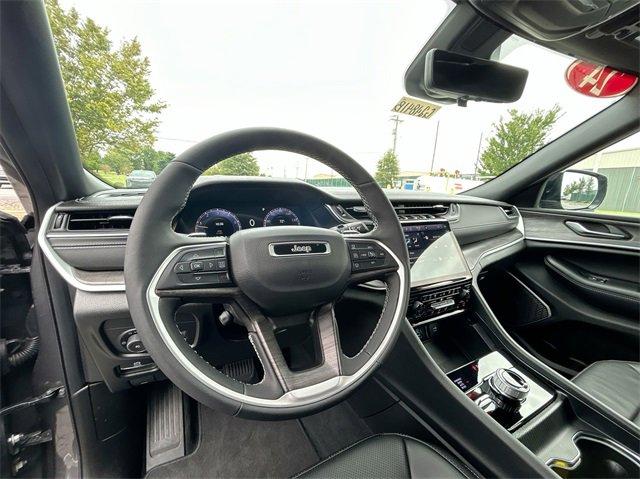 2024 Jeep Grand Cherokee L Vehicle Photo in BOWLING GREEN, KY 42104-4102