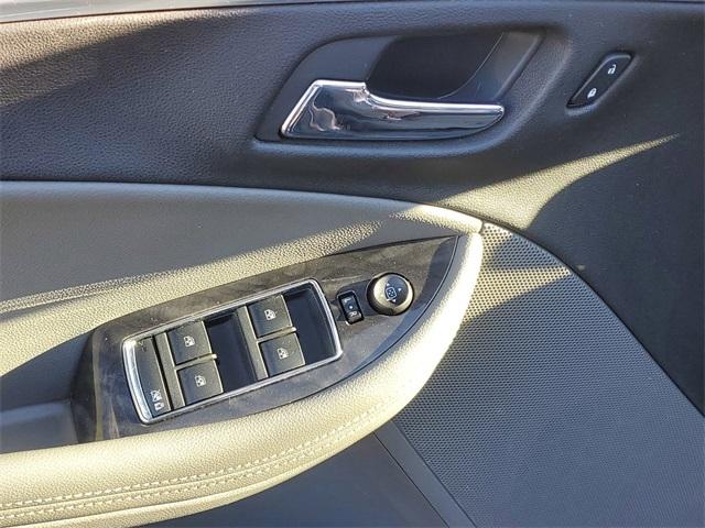 2015 Chevrolet Impala Vehicle Photo in GRAND BLANC, MI 48439-8139