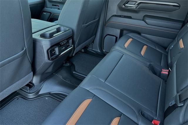 2025 GMC Sierra 1500 Vehicle Photo in ELK GROVE, CA 95757-8703