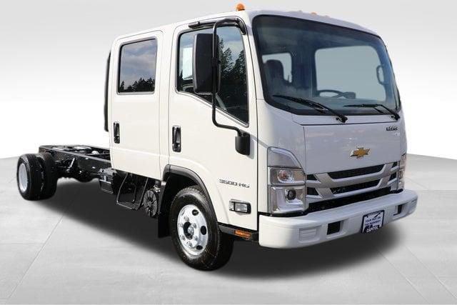 2025 Chevrolet Low Cab Forward Vehicle Photo in Salem, OR 97301