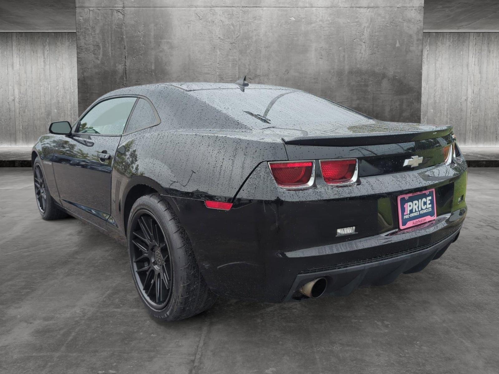 2010 Chevrolet Camaro Vehicle Photo in Memphis, TN 38133