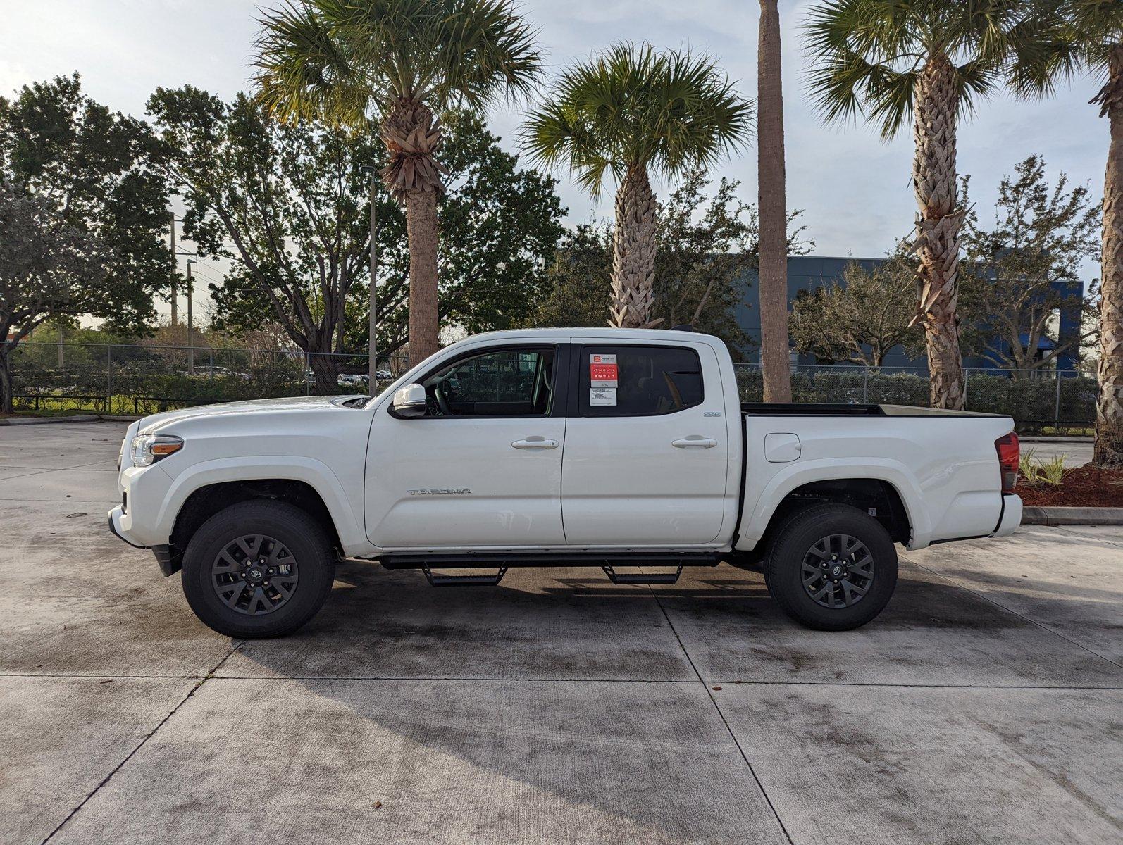 2023 Toyota Tacoma 2WD Vehicle Photo in Davie, FL 33331