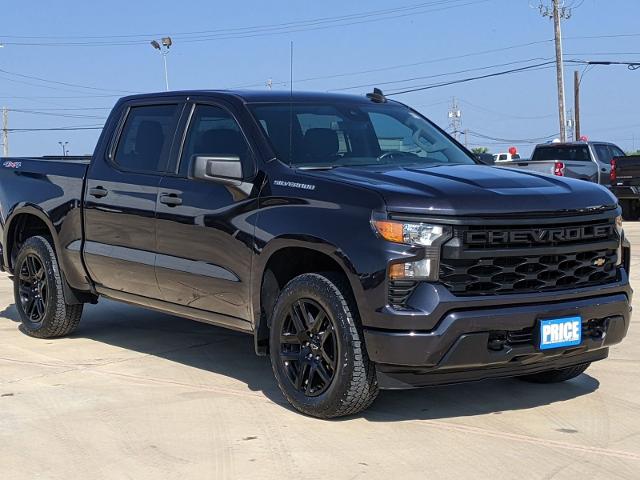 Used 2022 Chevrolet Silverado 1500 Custom with VIN 3GCPDBEK5NG586528 for sale in Floresville, TX