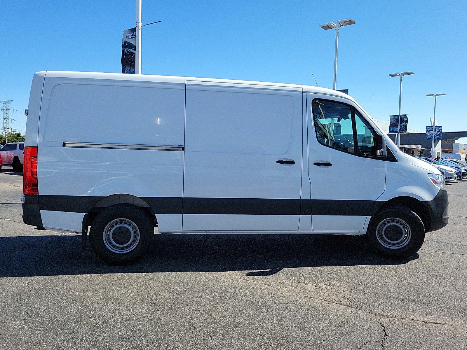 2022 Mercedes-Benz Sprinter Cargo Van Vehicle Photo in Saint Charles, IL 60174