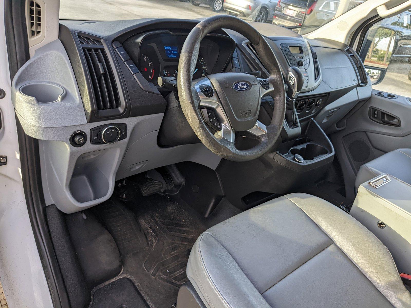 2019 Ford Transit Van Vehicle Photo in Davie, FL 33331