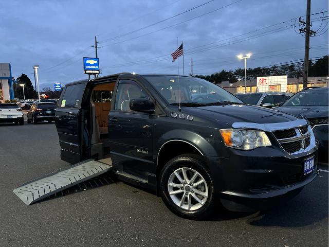 Used 2014 Dodge Grand Caravan SXT with VIN 2C7WDGCG3ER456705 for sale in Toms River, NJ