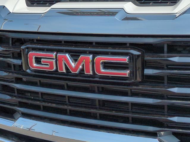 2024 GMC Sierra 2500 HD Vehicle Photo in PASADENA, CA 91107-3803