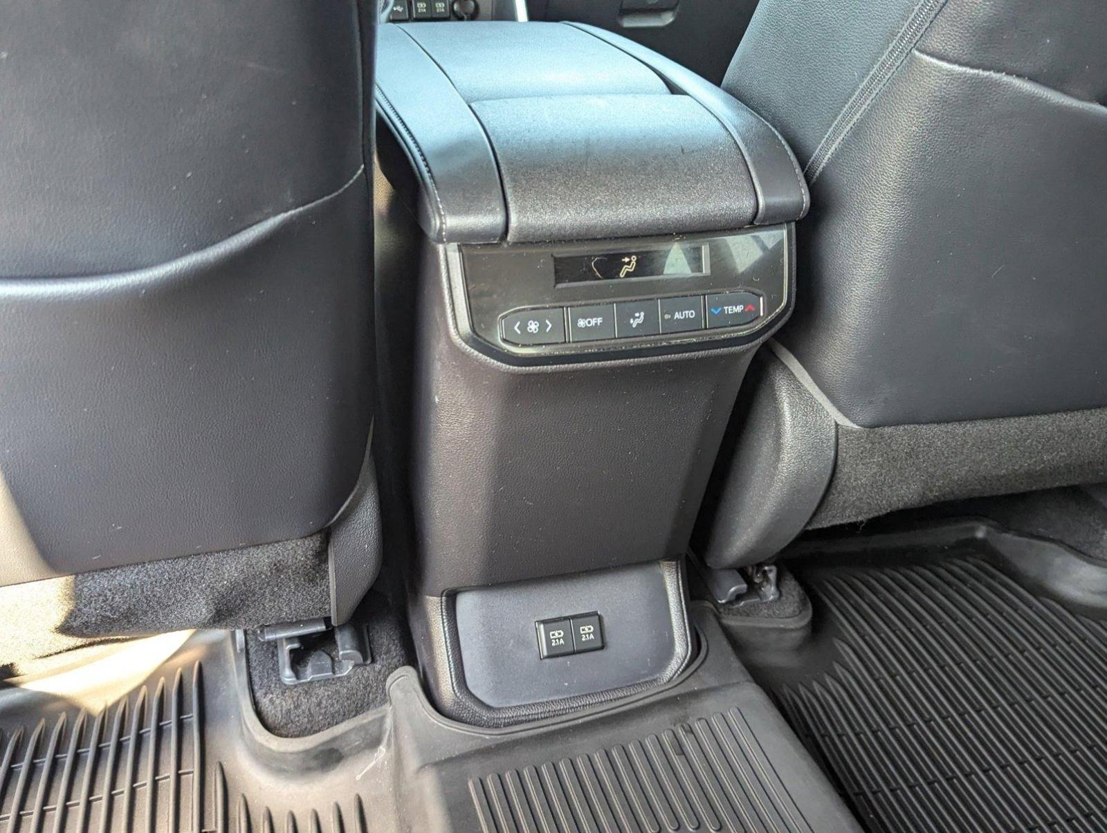 2020 Toyota Highlander Vehicle Photo in ORLANDO, FL 32812-3021