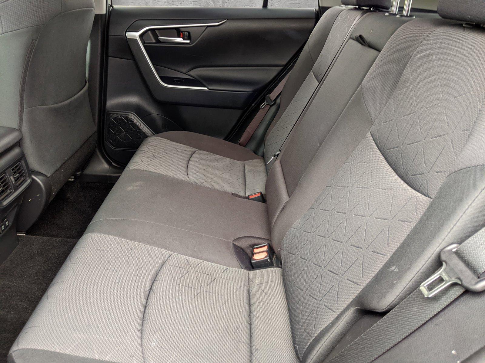 2019 Toyota RAV4 Vehicle Photo in LAUREL, MD 20707-4697