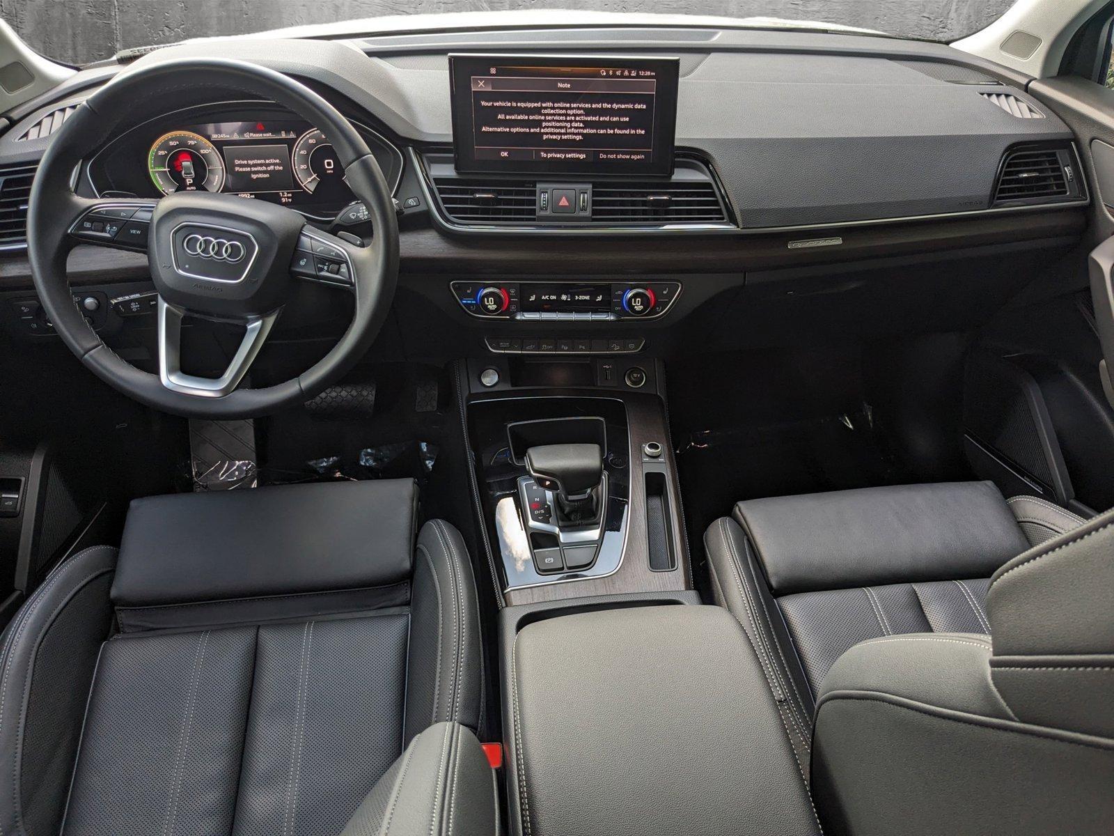 2024 Audi Q5 Vehicle Photo in Tampa, FL 33614