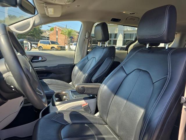 2022 Chrysler Pacifica Vehicle Photo in LAFAYETTE, LA 70503-4541