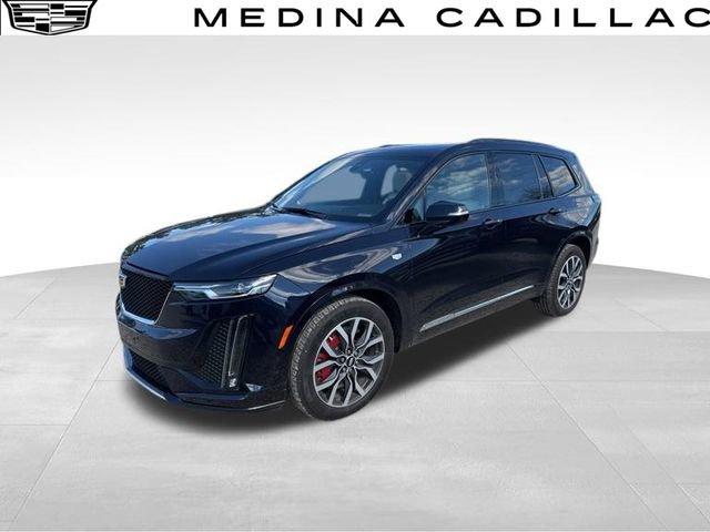 2022 Cadillac XT6 Vehicle Photo in MEDINA, OH 44256-9631