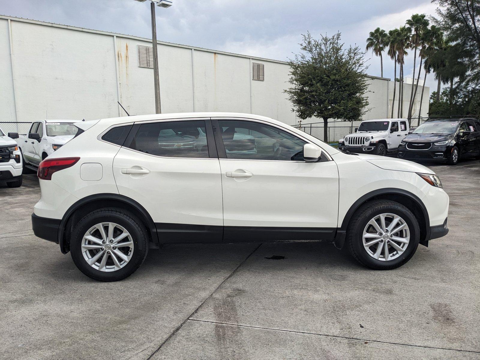 2018 Nissan Rogue Sport Vehicle Photo in MIAMI, FL 33172-3015