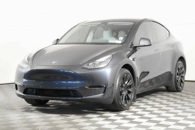 2024 Tesla Model Y Vehicle Photo in PUYALLUP, WA 98371-4149