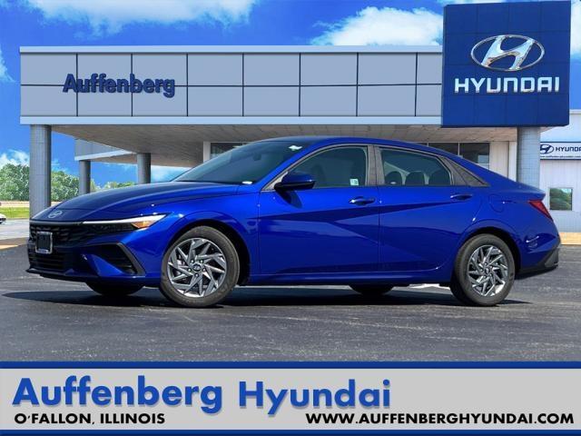 2024 Hyundai ELANTRA Vehicle Photo in O'Fallon, IL 62269