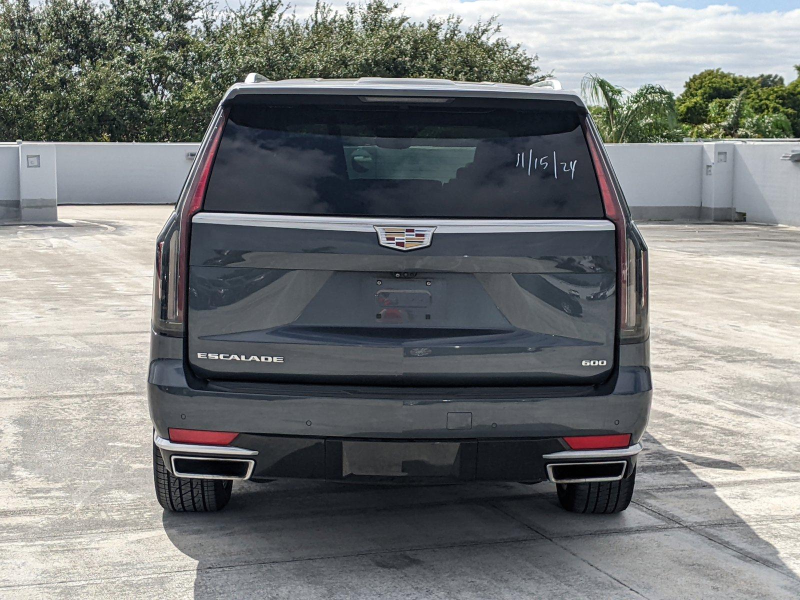 2021 Cadillac Escalade Vehicle Photo in Pembroke Pines , FL 33084