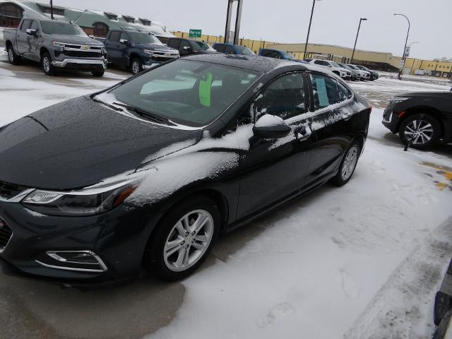 Used 2018 Chevrolet Cruze LT with VIN 1G1BE5SM7J7148994 for sale in Warroad, Minnesota