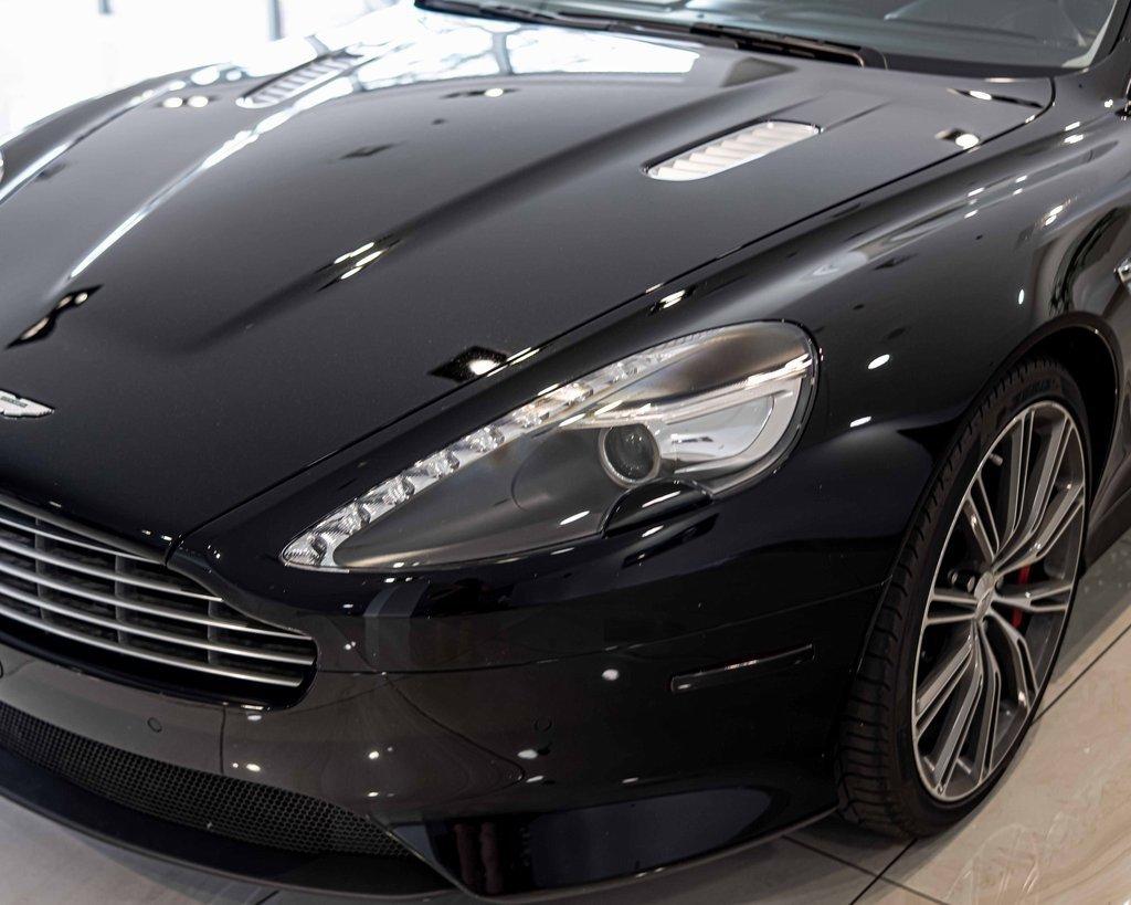 2012 Aston Martin Virage Vehicle Photo in Saint Charles, IL 60174