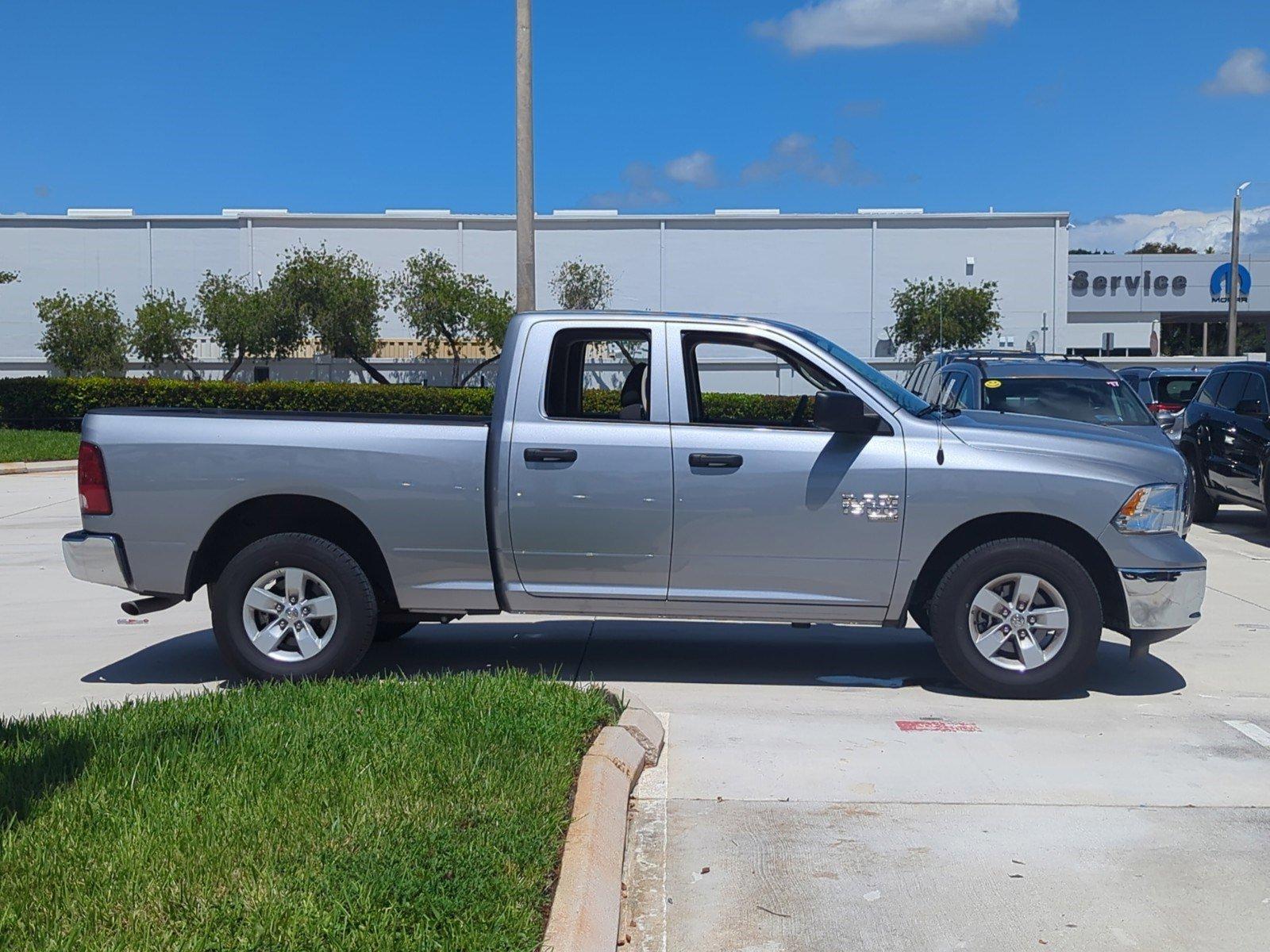 2024 Ram 1500 Classic Vehicle Photo in Pembroke Pines, FL 33027