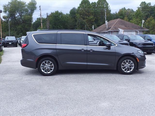 2022 Chrysler Pacifica Vehicle Photo in Bowie, MD 20716