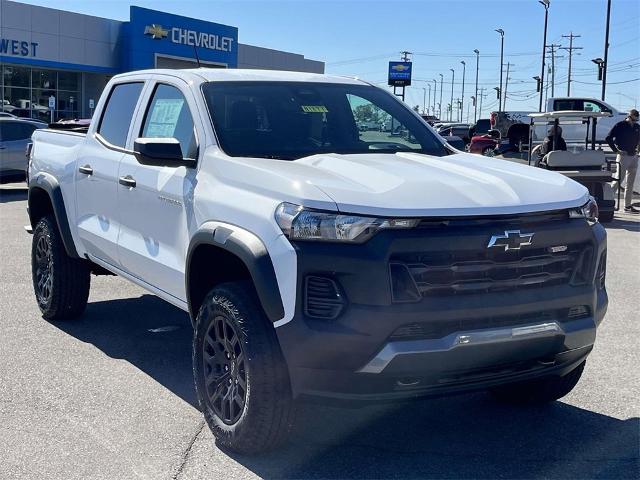 2024 Chevrolet Colorado Vehicle Photo in ALCOA, TN 37701-3235