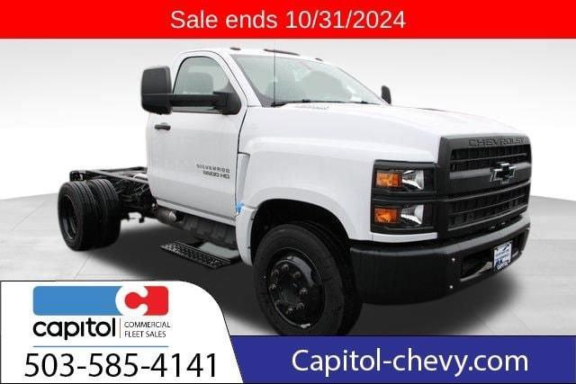 2023 Chevrolet Silverado Chassis Cab Vehicle Photo in Salem, OR 97301