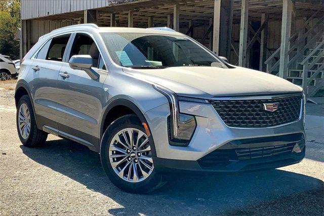 2025 Cadillac XT4 Vehicle Photo in TOPEKA, KS 66609-0000