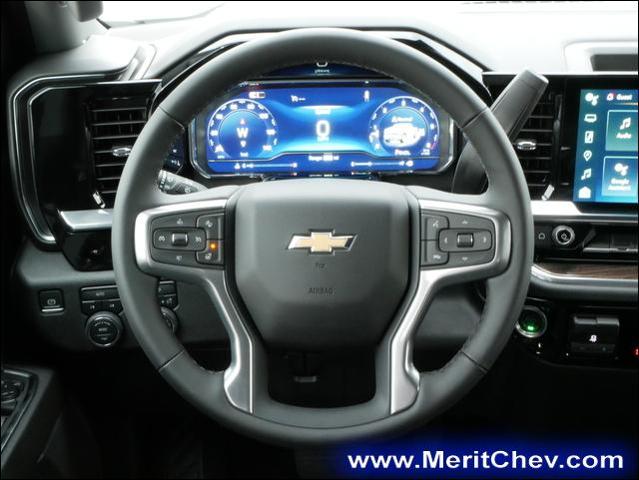 2025 Chevrolet Silverado 1500 Vehicle Photo in MAPLEWOOD, MN 55119-4794