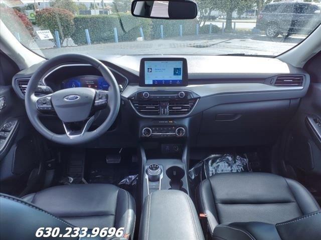 2022 Ford Escape Vehicle Photo in Saint Charles, IL 60174