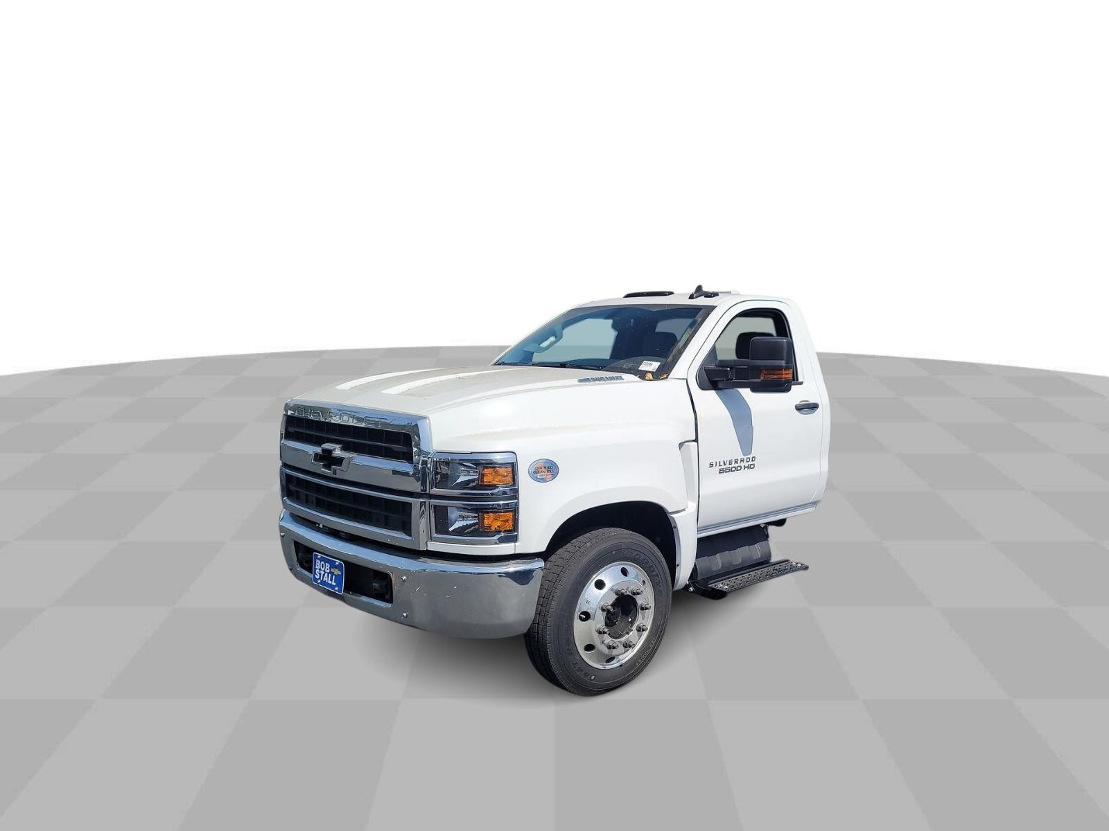 2023 Chevrolet Silverado Chassis Cab Vehicle Photo in LA MESA, CA 91942-8211